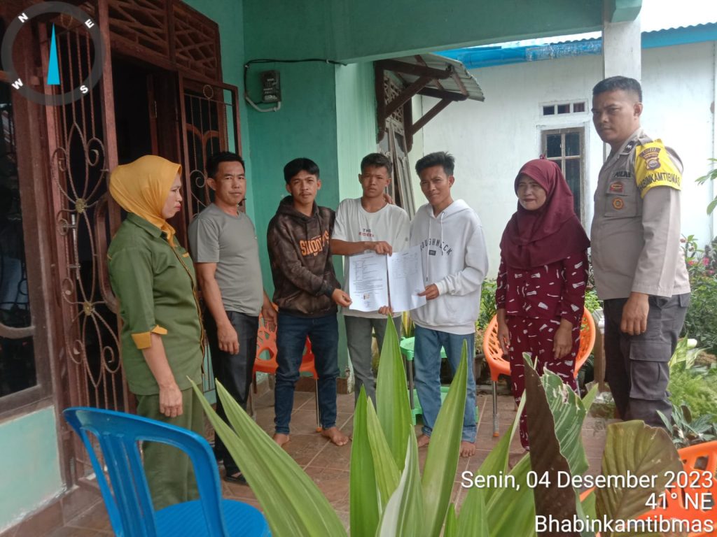 Bhabinkamtibmas Polsek Lebong Selatan Mediasi Permasalahan Pemukulan