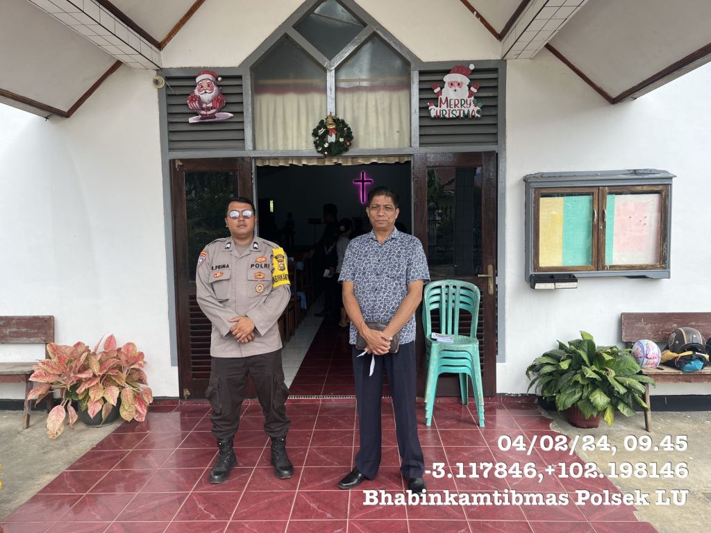 Berikan Rasa Aman, Polsek Lebong Utara Laksanakan Pengamanan Ibadah di Gereja GKII
