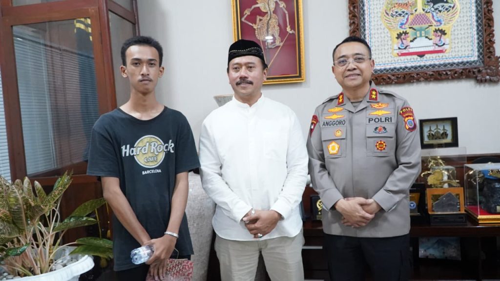 Aksi di Depan Mapolda DIY Telah Kondusif, 3 Mahasiswa Yang diamankan Diserahkan Ke Pihak Rektorat