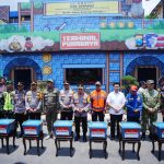 Tinjau Terminal Purabaya, Kapolri ke Sopir Bus: Hati-Hati dan Jaga Keselamatan Pemudik