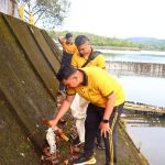 POLRES LEBONG GAUNGKAN GERAKAN INDONESIA ASRI DI DESTINASI WISATA.