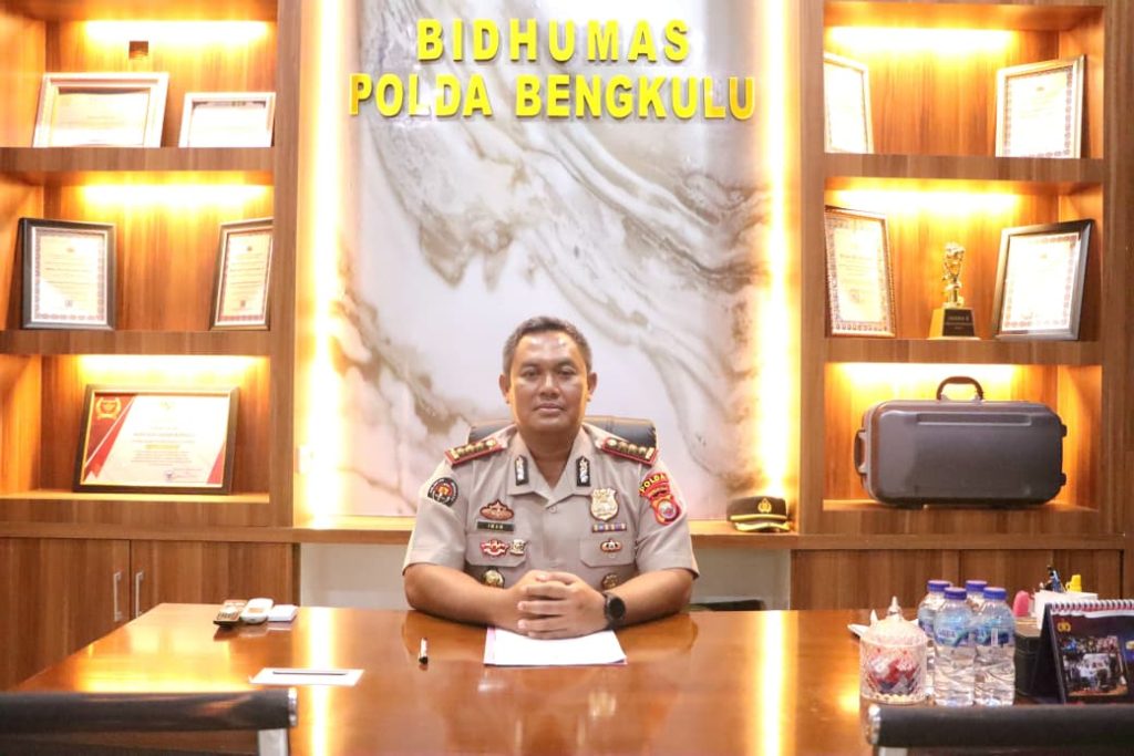 Polda Bengkulu Serahkan Tersangka Kasus Dugaan Tindak Pidana Perbankan Tahap II ke Kejaksaan Negeri Bengkulu