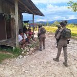 Langkah Kecil, Rasa Aman yang Besar: Patroli Humanis Satgas Ops Damai Cartenz Hangatkan Kenyam