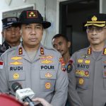 Terbang dengan Pesawat Khusus, Polri Kerahkan 10 K9 SAR Berpengalaman ke Flores, Misi Pencarian Korban