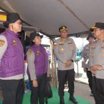 Polri Hadirkan Kepedulian, Berikan Trauma Healing bagi Pengungsi Gempa di Maumere