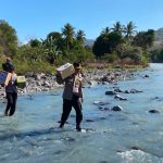 Menembus Jalan Terjal, Polri Hadir Membawa Harapan: Kapolres Nagekeo Salurkan Bantuan Kapolda NTT untuk Warga Terdampak Gempa