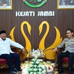 Kapolda Jambi Hadir Langsung ke Kejati, Sampaikan Ucapan Selamat Hari Lahir Kejaksaan RI