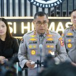 30 MIL LAUT DARI DARAT, HELIKOPTER POLRI E