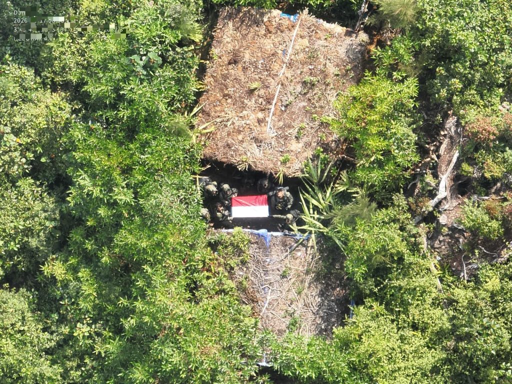 SATGAS DAMAI CARTENZ TEMUKAN DAN MUSNAHKAN HONAI DIDUGA TEMPAT PERSEMBUNYIAN KKB DI HUTAN INTAN JAYA