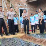 Dukung Swasembada Bawang Putih, Kapolda Bengkulu Cek Demplot Varietas Sangga Sembalun di Lebong